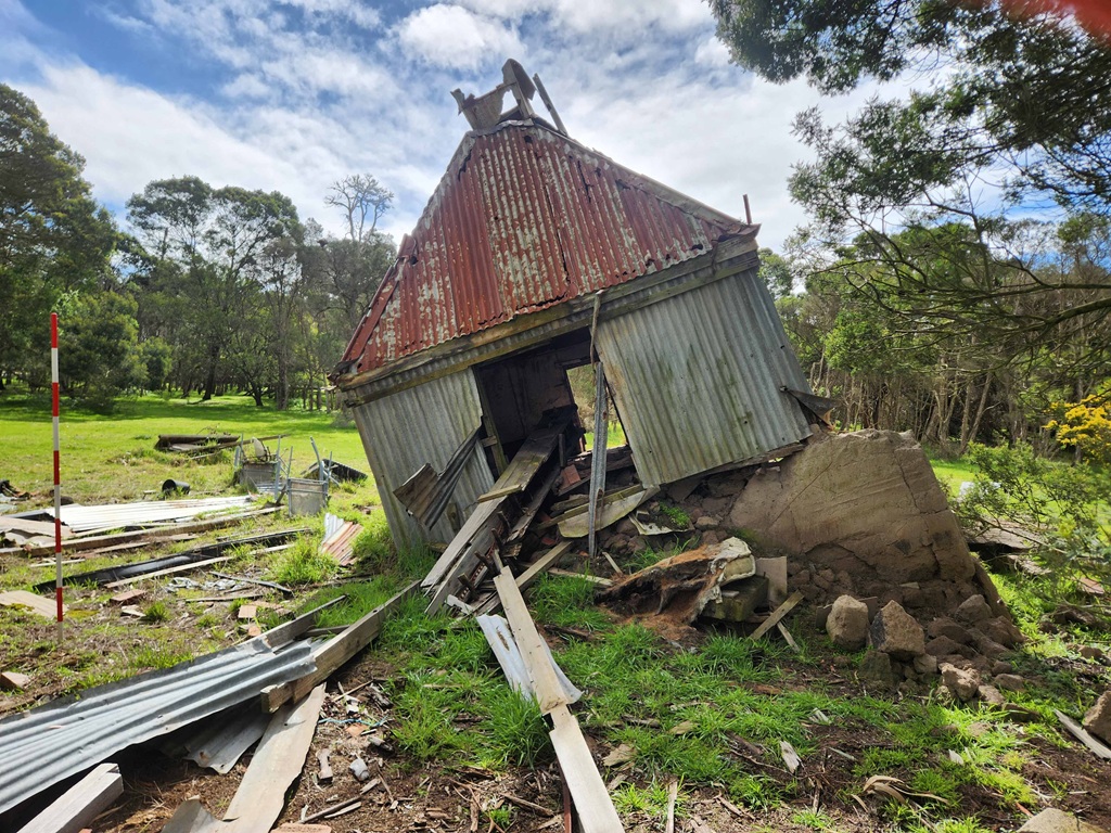 Rammed Earth Chicory Kiln