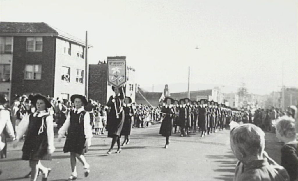 1954 Jubilee processions Wollongong along Crown St - units in background